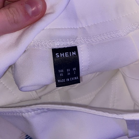 White tennis skirt - Picture 5 of 5